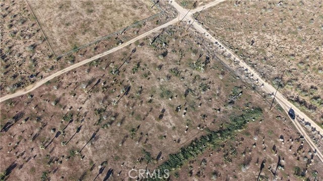 Detail Gallery Image 6 of 9 For 111 Rochester, Phelan,  CA 92371 - – Beds | – Baths