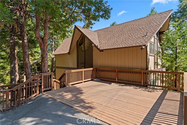 Detail Gallery Image 1 of 69 For 750 Zurich Dr, Lake Arrowhead,  CA 92352 - 4 Beds | 4/1 Baths