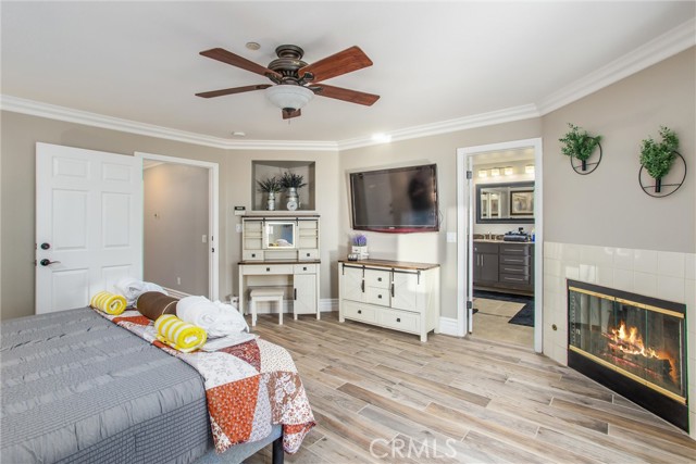 31607 Florida Street, Redlands CA: https://media.crmls.org/medias/ad9737e0-e1ba-46e2-8a3b-6095d4cd34c6.jpg