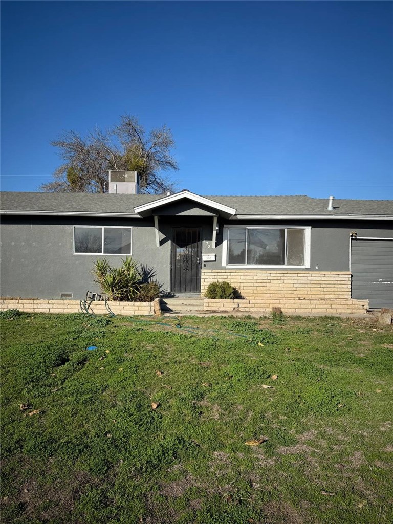 Detail Gallery Image 1 of 22 For 170 W Spring Ln, Lemoore,  CA 93245 - 3 Beds | 2 Baths