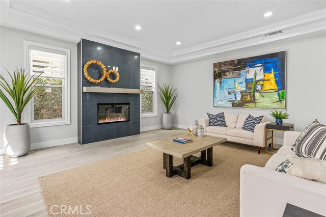 Detail Gallery Image 22 of 74 For 508 Westminster Ave, Newport Beach,  CA 92663 - 5 Beds | 5/1 Baths