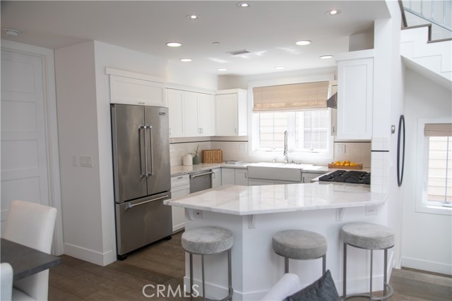 Detail Gallery Image 5 of 13 For 424 1/2 Marguerite Ave, Corona Del Mar,  CA 92625 - 2 Beds | 2/1 Baths