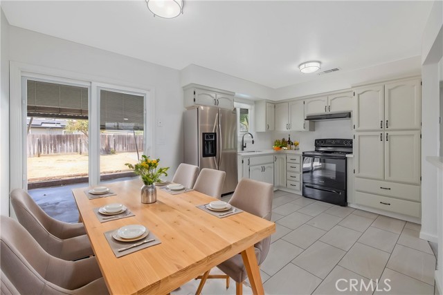 Detail Gallery Image 15 of 44 For 955 W San Gabriel Ave, Clovis,  CA 93612 - 2 Beds | 1 Baths