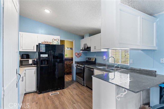 3663 Buchanan Street, Riverside CA: https://media.crmls.org/medias/ad995bf1-01a4-45a5-9f3c-1590c03ff052.jpg