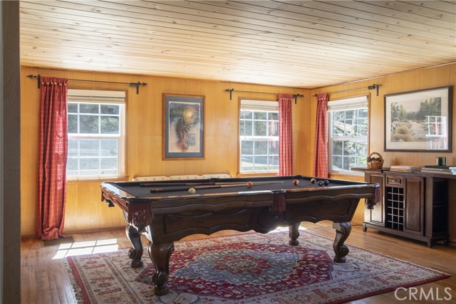 225 Fairview Drive, Lake Arrowhead, CA 92352
