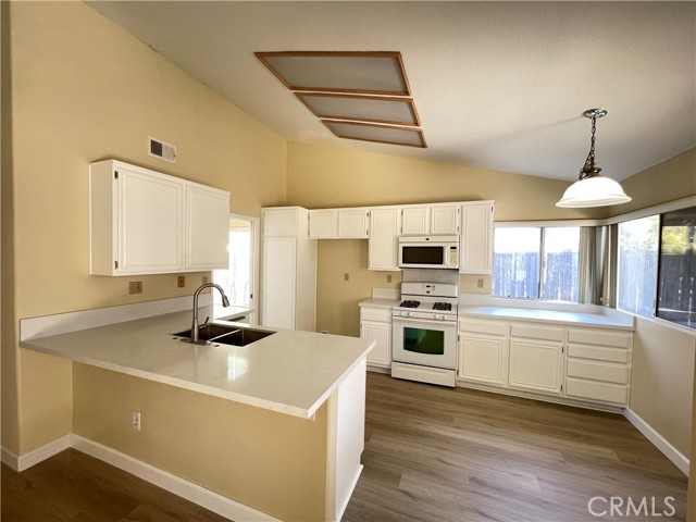 24527 Westhaven, Murrieta CA: https://media.crmls.org/medias/ad99778b-eb06-43ea-a24f-f07c0ba1bd21.jpg