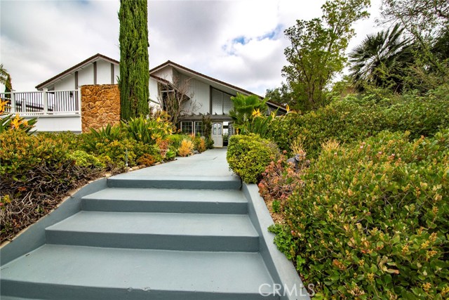11958 Darby Avenue, Porter Ranch CA: https://media.crmls.org/medias/ad99a749-0e2b-485d-921d-acbcfaeb2eb7.jpg