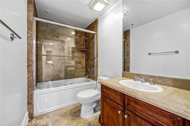 12026 Hoffman Street, Studio City CA: https://media.crmls.org/medias/ad99bf2f-6ae7-49e2-b04f-4dd396adff9a.jpg