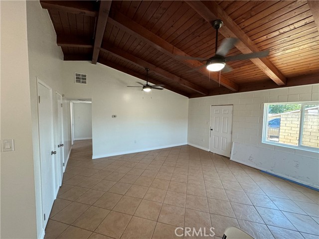 1624 E La Cadena Drive, Riverside CA: https://media.crmls.org/medias/ad9a0a7f-7078-446d-9e47-76cddf435e94.jpg