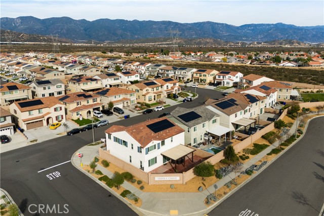 Detail Gallery Image 43 of 45 For 16995 Red Tail Ln, Fontana,  CA 92336 - 3 Beds | 2/1 Baths