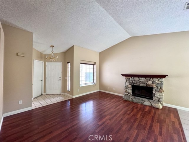 39761 Rustic Glen Drive, Temecula CA: https://media.crmls.org/medias/ad9adef2-77cb-48ab-877b-d7ff333368c2.jpg