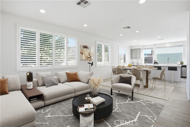 Detail Gallery Image 15 of 34 For 811 N Dalton Ave #105,  Azusa,  CA 91702 - 4 Beds | 3/1 Baths