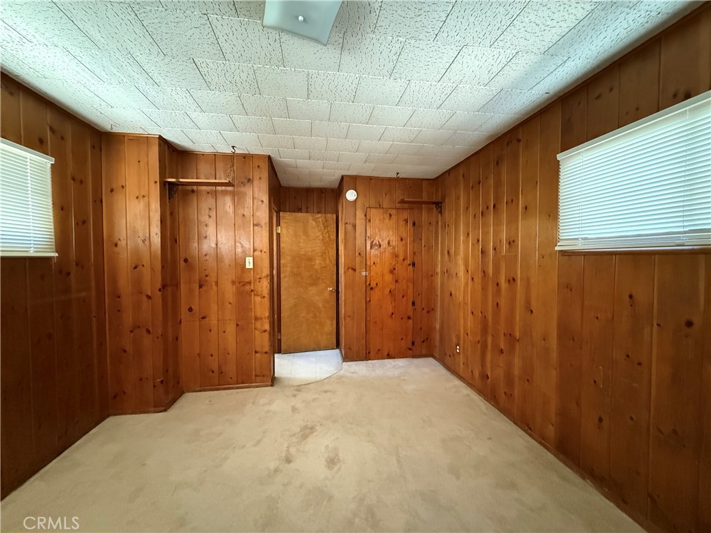 https://media.crmls.org/medias/ad9caf72-30a1-4bcd-86d0-d004d6f5a0b4.jpg?preset=X-Large