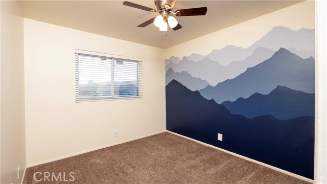 Detail Gallery Image 13 of 33 For 1408 N Elderberry Ave, Ontario,  CA 91762 - 3 Beds | 2/1 Baths