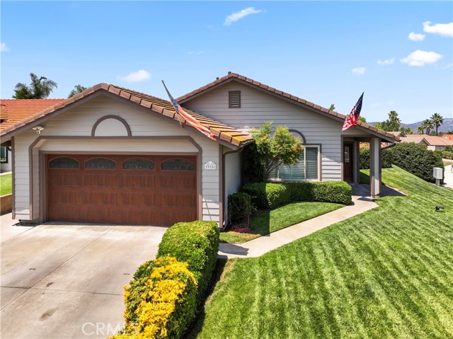 Image 9 of 37 For 39781 Pin Oak Court