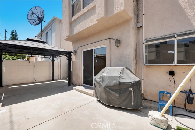 Detail Gallery Image 28 of 38 For 19017 Gault St #103,  Reseda,  CA 91335 - 3 Beds | 3 Baths