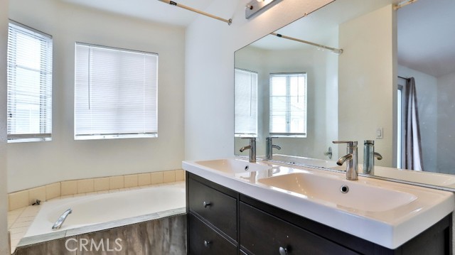Detail Gallery Image 11 of 16 For 8151 Larson Ave #13,  Garden Grove,  CA 92844 - 2 Beds | 2/1 Baths
