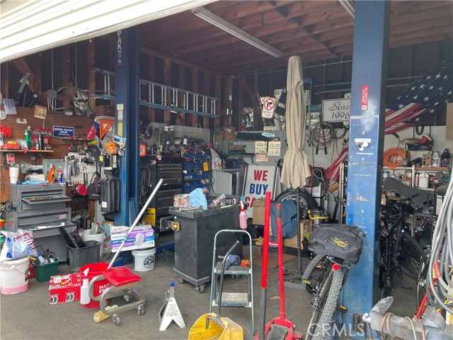 11840 E carson Street, Hawaiian Gardens CA: https://media.crmls.org/medias/ad9e7915-8e8d-42ab-be7d-bfabb3646943.jpg