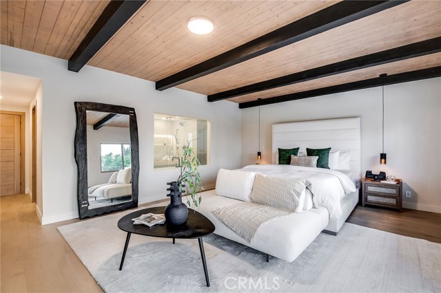 Detail Gallery Image 14 of 31 For 3350 Wrightwood Dr, Studio City,  CA 91604 - 3 Beds | 2/1 Baths