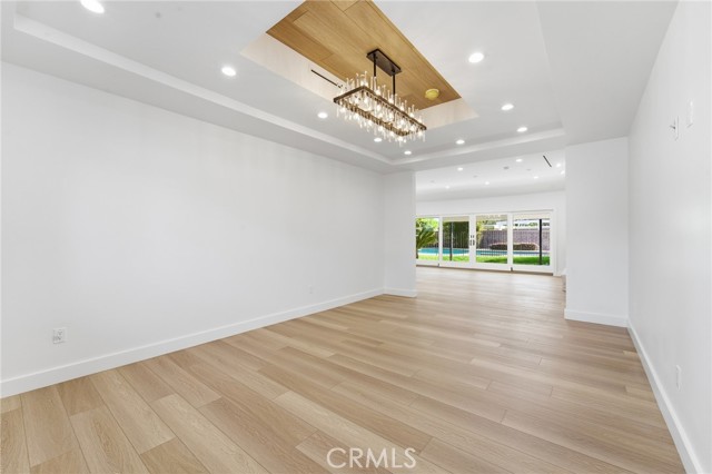 Detail Gallery Image 10 of 48 For 19510 Merridy, Northridge,  CA 91324 - 6 Beds | 6/1 Baths