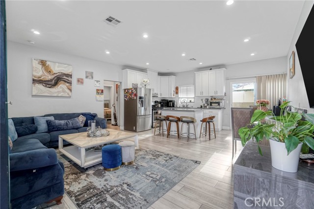 Detail Gallery Image 19 of 47 For 7663 Shadyglade Ave, North Hollywood,  CA 91605 - – Beds | – Baths