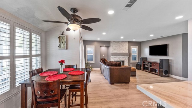 8377 Yarrow Lane, Riverside CA: https://media.crmls.org/medias/ada0d999-fe6b-4469-9fb0-532c195625fd.jpg