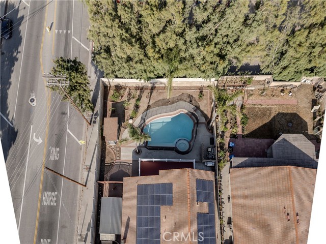 10670 Deering Avenue, Chatsworth CA: https://media.crmls.org/medias/ada10699-1ec9-4718-b70a-7eb41d747bb9.jpg