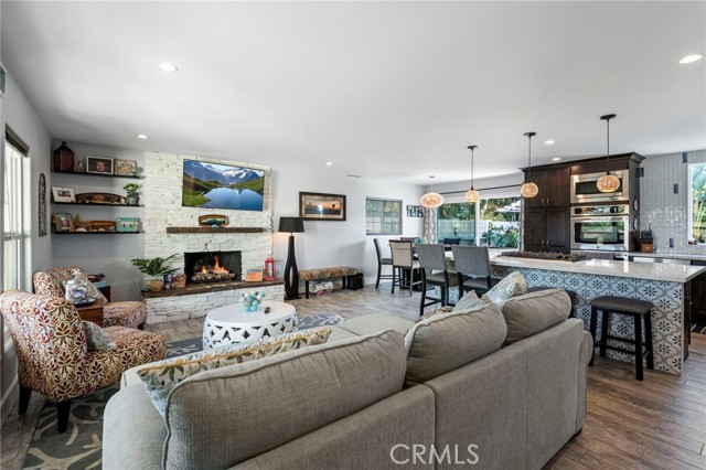 Detail Gallery Image 8 of 58 For 20761 Catamaran, Huntington Beach,  CA 92646 - 4 Beds | 4/1 Baths