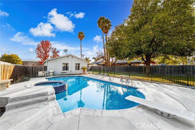 Detail Gallery Image 3 of 46 For 9941 Granite Hill Dr, Jurupa Valley,  CA 92509 - 4 Beds | 2 Baths