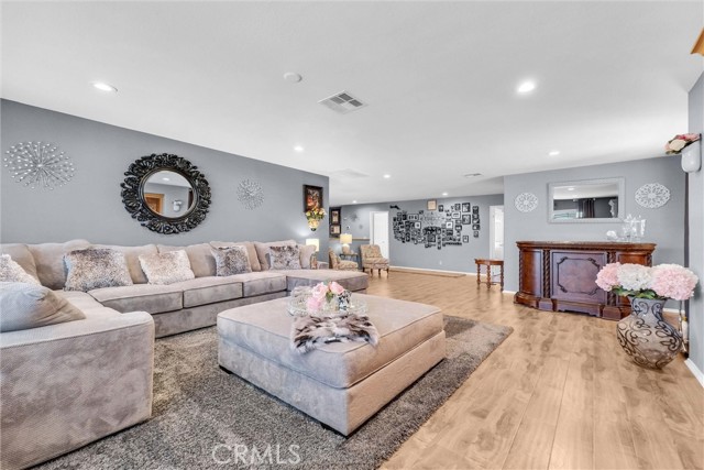 Detail Gallery Image 22 of 47 For 7154 Ohio River Dr, Corona,  CA 91752 - 5 Beds | 4 Baths