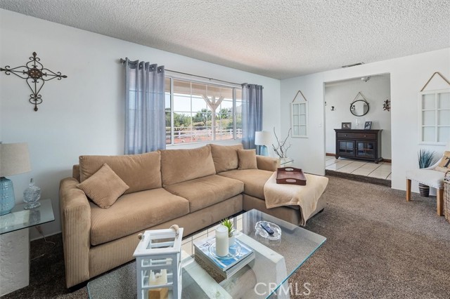 13700 Summit Knoll Road, Agua Dulce CA: https://media.crmls.org/medias/ada4874c-8a60-4c9c-b5d5-2fa1b8532a6f.jpg