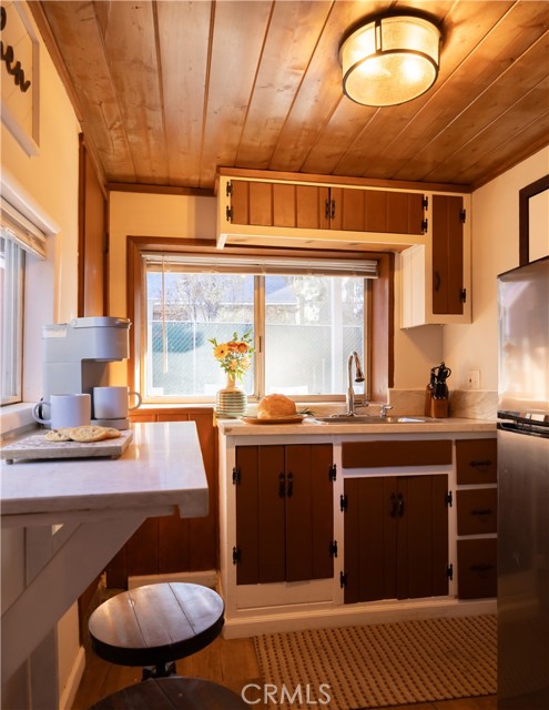 Detail Gallery Image 17 of 30 For 626 Elysian Bld, Big Bear City,  CA 92314 - 2 Beds | 1 Baths