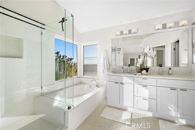 27 Palm Beach Court, Dana Point CA: https://media.crmls.org/medias/ada49d73-5b9f-44b5-9f65-292b4c5065cc.jpg