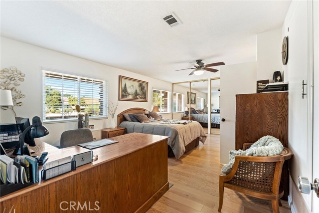 Detail Gallery Image 8 of 39 For 2059 Silver Oaks Way, Hemet,  CA 92545 - 2 Beds | 2 Baths