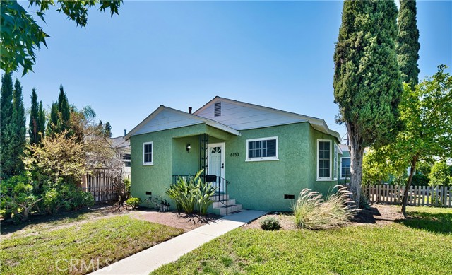 Detail Gallery Image 5 of 39 For 6153 Clybourn Ave, North Hollywood,  CA 91606 - 6 Beds | 4 Baths