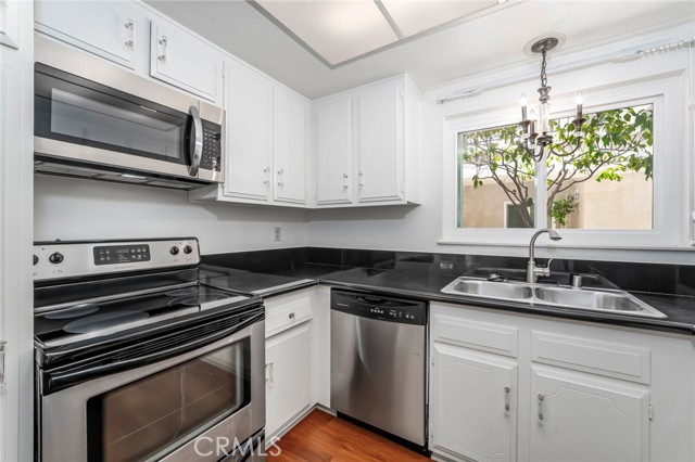 2385 Via Mariposa, Laguna Woods CA: https://media.crmls.org/medias/ada51404-41eb-435e-bcd8-9e3bc00e4f45.jpg