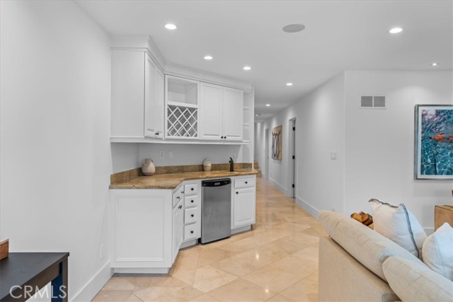 Wet Bar and Fridge in Beach Room