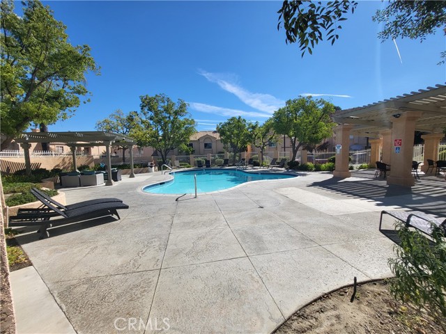 18832 Vista Del Canon # F, Newhall (santa Clarita), California 91321, 2 Bedrooms Bedrooms, ,1 BathroomBathrooms,Residential,For Sale,18832 Vista Del Canon # F,CRSR24203990