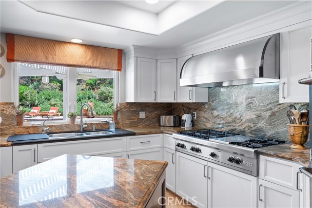 Detail Gallery Image 35 of 75 For 284 South Quintana, Anaheim Hills,  CA 92807 - 5 Beds | 3 Baths