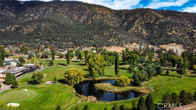 1704 Freeman Drive, Pine Mountain Club CA: https://media.crmls.org/medias/ada7b922-d5ee-461b-b7f8-e5483fb51595.jpg