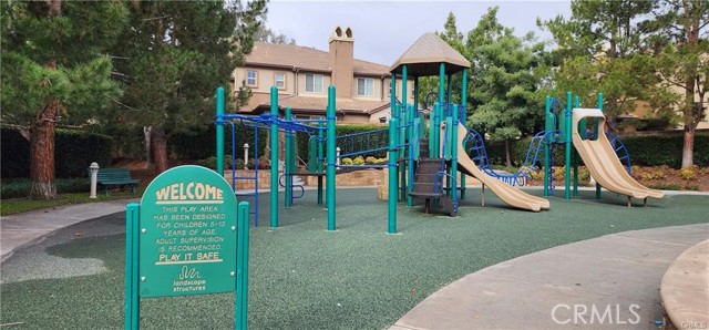 Detail Gallery Image 19 of 22 For 8692 9th #19,  Rancho Cucamonga,  CA 91730 - 3 Beds | 2/1 Baths