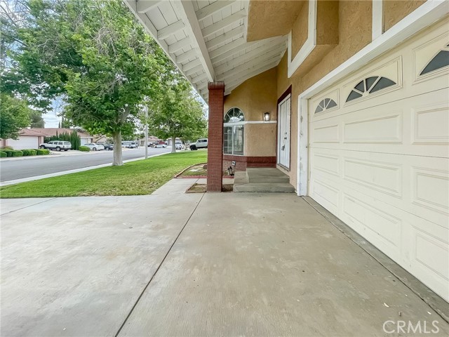 578 Conifer Drive, Palmdale CA: https://media.crmls.org/medias/ada7f17e-1d90-4f0c-82c7-25c427f7737f.jpg
