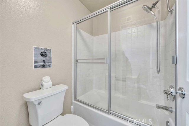 Detail Gallery Image 26 of 38 For 688 Black Oak Cir, Corona,  CA 92881 - 4 Beds | 3 Baths