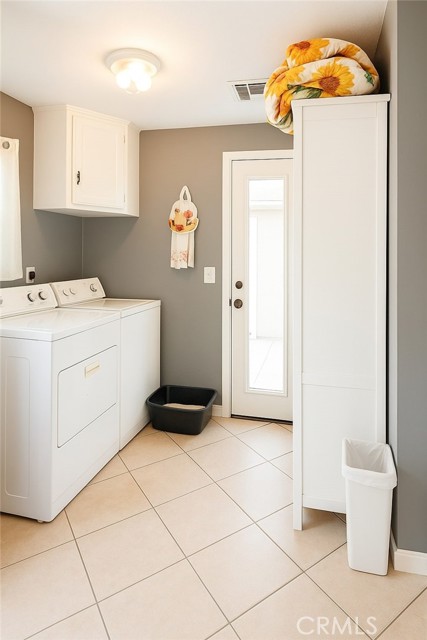 Detail Gallery Image 11 of 26 For 117 E Sycamore St, Anaheim,  CA 92805 - 6 Beds | 2 Baths