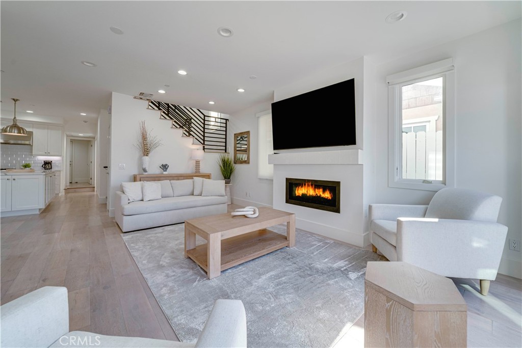 MLS #OC25248780 image #12