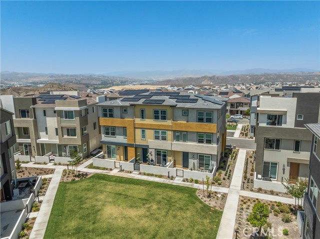 27148 Valley Oak Place, Valencia CA: https://media.crmls.org/medias/ada9855c-cfe2-4092-96dd-6df354f6f89e.jpg