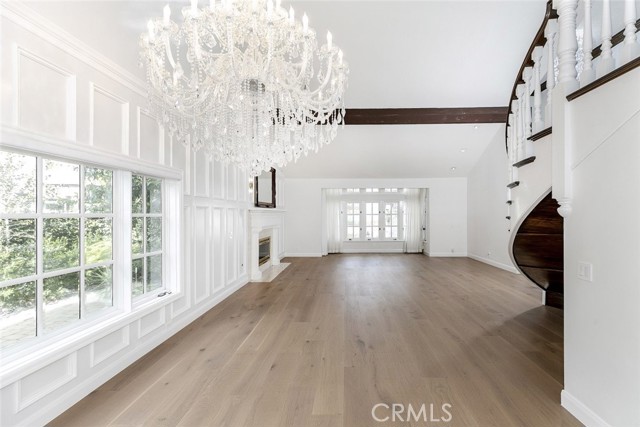 6037 Little Oak Lane, Woodland Hills CA: https://media.crmls.org/medias/adaa6f5d-95d8-40d1-b011-46e4cce921c0.jpg