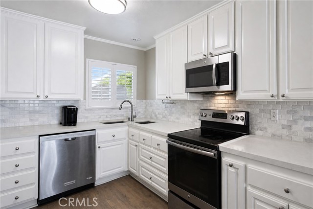 Front Image Thumbnail for CRPW26155398
