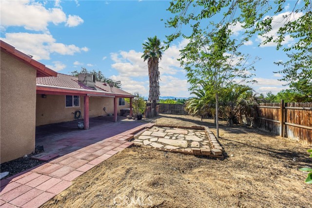Detail Gallery Image 16 of 52 For 13554 2nd Ave, Victorville,  CA 92395 - 4 Beds | 2 Baths