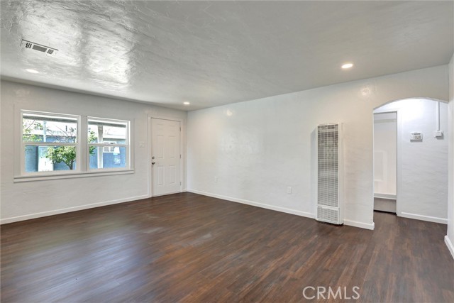 3001 N State Street, San Bernardino CA: https://media.crmls.org/medias/adab2316-d274-4d96-b6e2-216c83072e8e.jpg